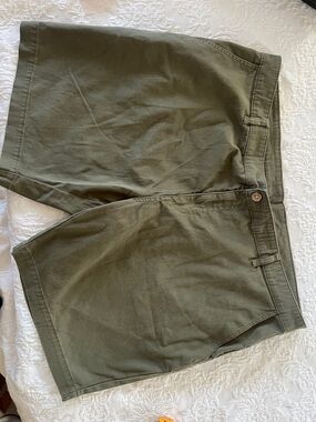 Joe Marlin classic men’s shorts.